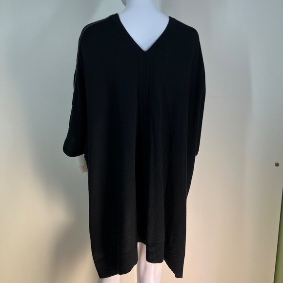 VINCE Pancho cape sweater deep V neck black cashmere leather accent M/L - Picture 13 of 16